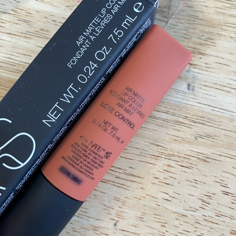 Nars Lose Control Air Matte Lip Color New in Box - Picture 3 of 4